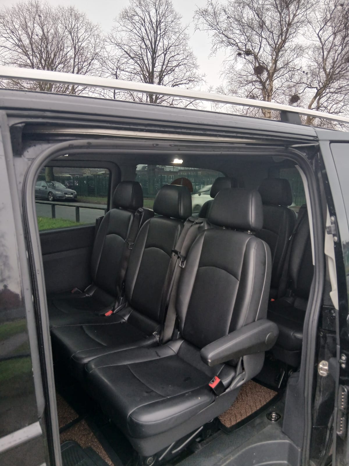 8-seater Mercedes Vito minibus